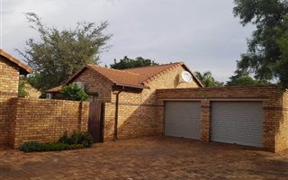 3 Bedroom Townhouse in Hennopspark