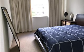 2 Bedroom Flat in Wynberg