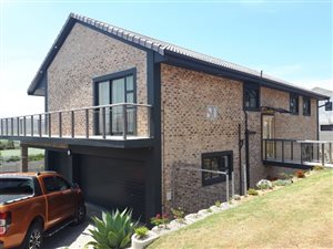 4 Bed House in Klein Brak River
