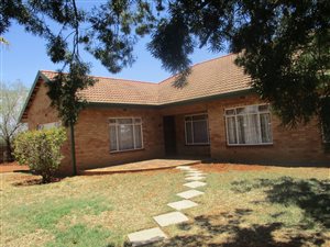 4 Bed House in Rhodesdene