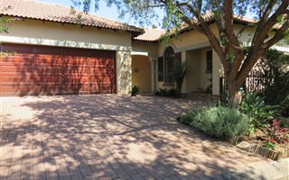 2 Bedroom House in Thornhill Estate