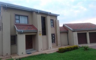 4 Bedroom House in Serala View