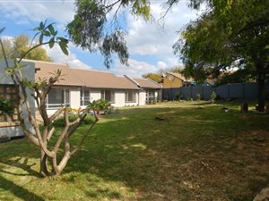 3 Bed House in Bloubosrand
