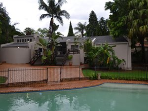 4 Bed House in Waterkloof Ridge
