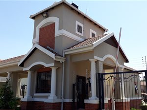 1 Bed Apartment in Broadacres