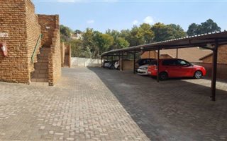 3 Bedroom Apartment in Wilro Park