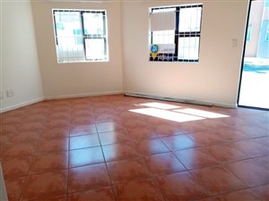 2 Bed Flat in Goodwood