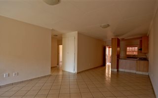 3 Bedroom Apartment in Silver Lakes