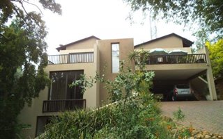 2 Bedroom House in Dainfern Golf Estate