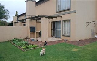 2 Bedroom Townhouse in Willow Park Manor