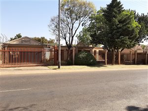 172 m² Commercial space in Waterkloof Ridge