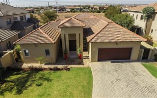 3 Bedroom House in Midlands Estate