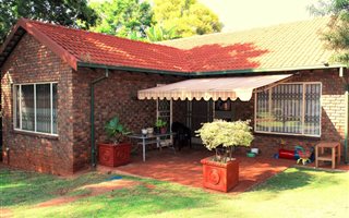 3 Bedroom House in Val de Grace