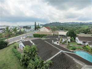 2987 m² Commercial space in Manors