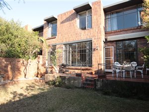 4 Bed Townhouse in Maroelana
