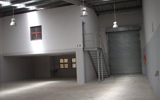 728 m² Industrial space in Sea Cow Lake