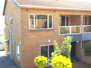 3 Bed House in Athlone Park