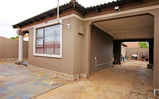 3 Bedroom House in Doornkop
