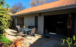 1 Bedroom Garden Cottage in Parkview