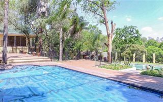 7 Bedroom House in Bryanston West
