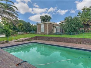 2 Bed House in Parktown North