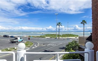 3 Bedroom Duplex in Strand South