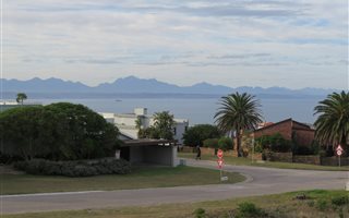 1426 m² Land available in Linkside