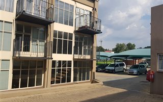 1 Bedroom House in Auckland Park