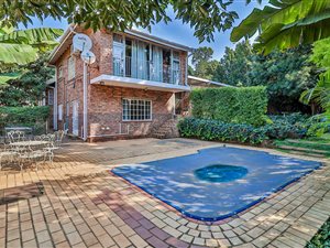 4 Bed House in Montrose