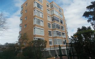 2 Bedroom Apartment in Wynberg