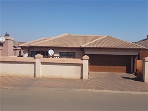 4 Bed House in Vosloorus