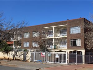 2 Bed Flat in Naval Hill