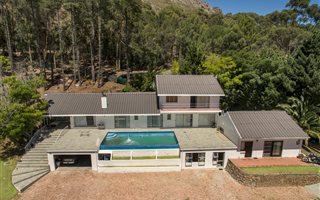 7 Bedroom House in Hout Bay and surrounds