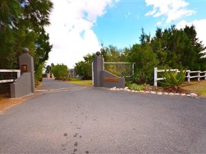 1.1 ha Farm in Firlands
