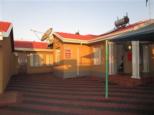 5 Bed House in Mabopane