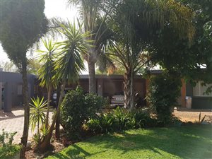 1.2 ha Farm in Rustenburg Central