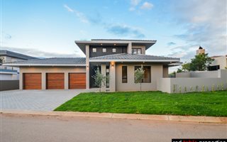 4 Bedroom House in Lombardy Estate