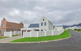 4 Bedroom House in Anchorage Park