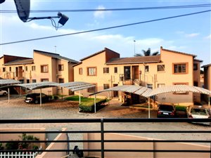 2 Bed Townhouse in Ravensklip