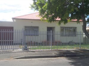 3 Bedroom House in Goodwood