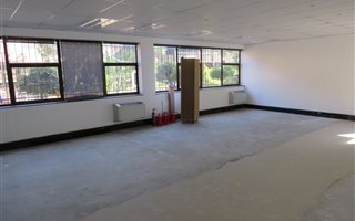 159 m² Office Space in Lonehill