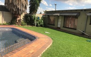 1 Bedroom Garden Cottage in Albemarle