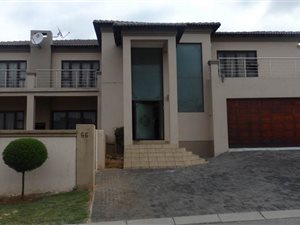 5 Bed House in Greenstone Hill