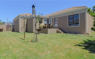 3 Bedroom House in Langeberg Heights