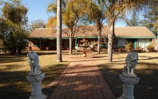 4 Bedroom House in Onderstepoort