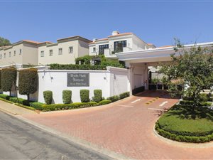 450 m² Land available in Hyde Park