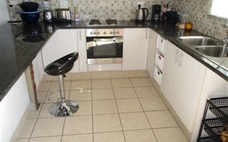3 Bedroom House in Greenfields