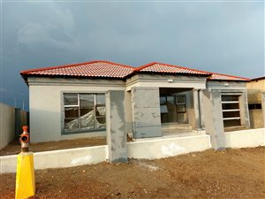 3 Bed House in Mahlasedi Park