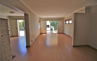 4 Bedroom House in Edgemead