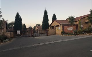 3 Bedroom Apartment in Kyalami Hills